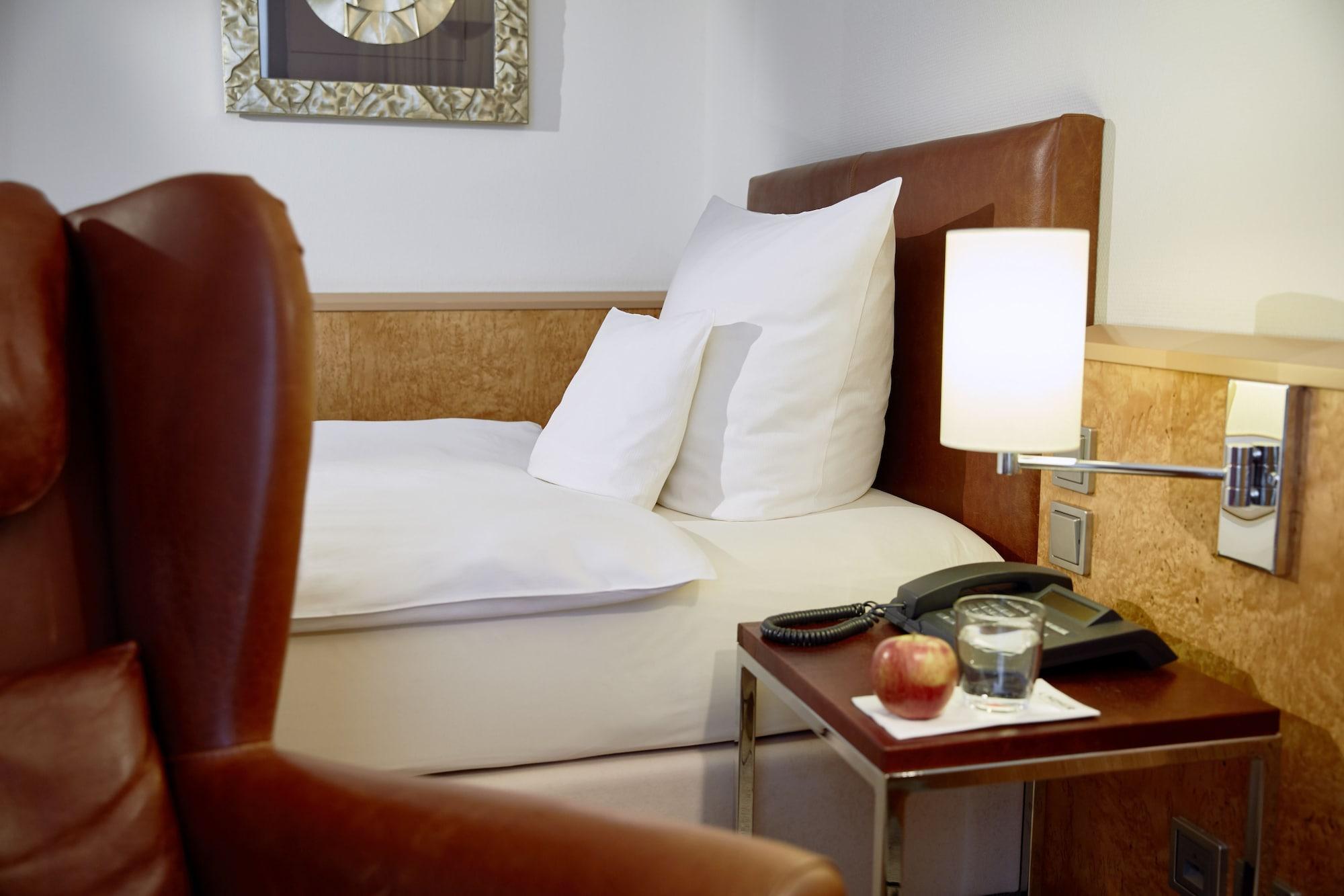 Hotel Lindner Airport, Part Of Jdv By Hyatt 4*