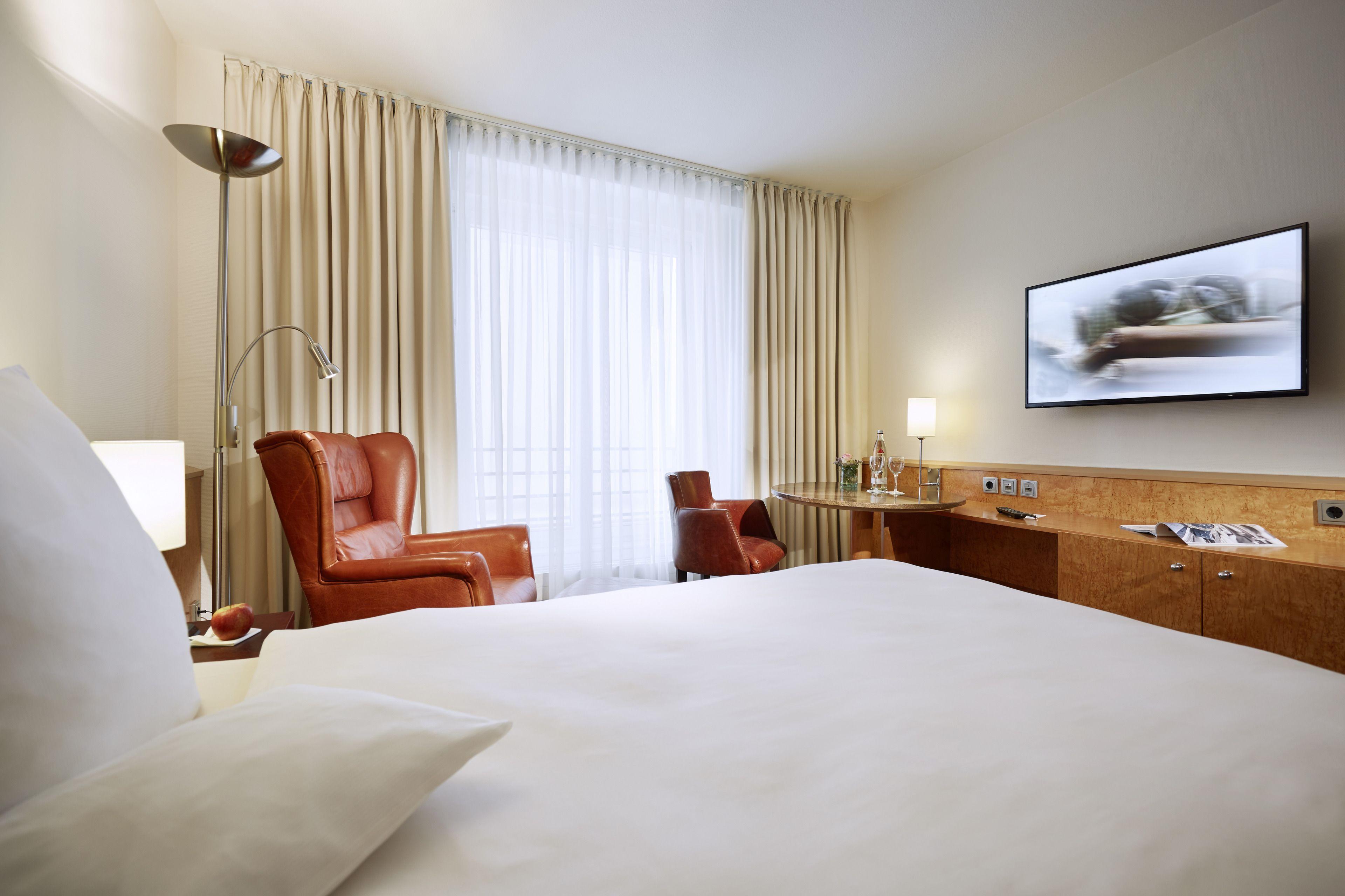 Hotel Lindner Airport, Part Of Jdv By Hyatt 4*