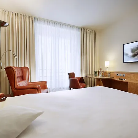 Hotel Lindner Airport, Part Of Jdv By Hyatt 4*