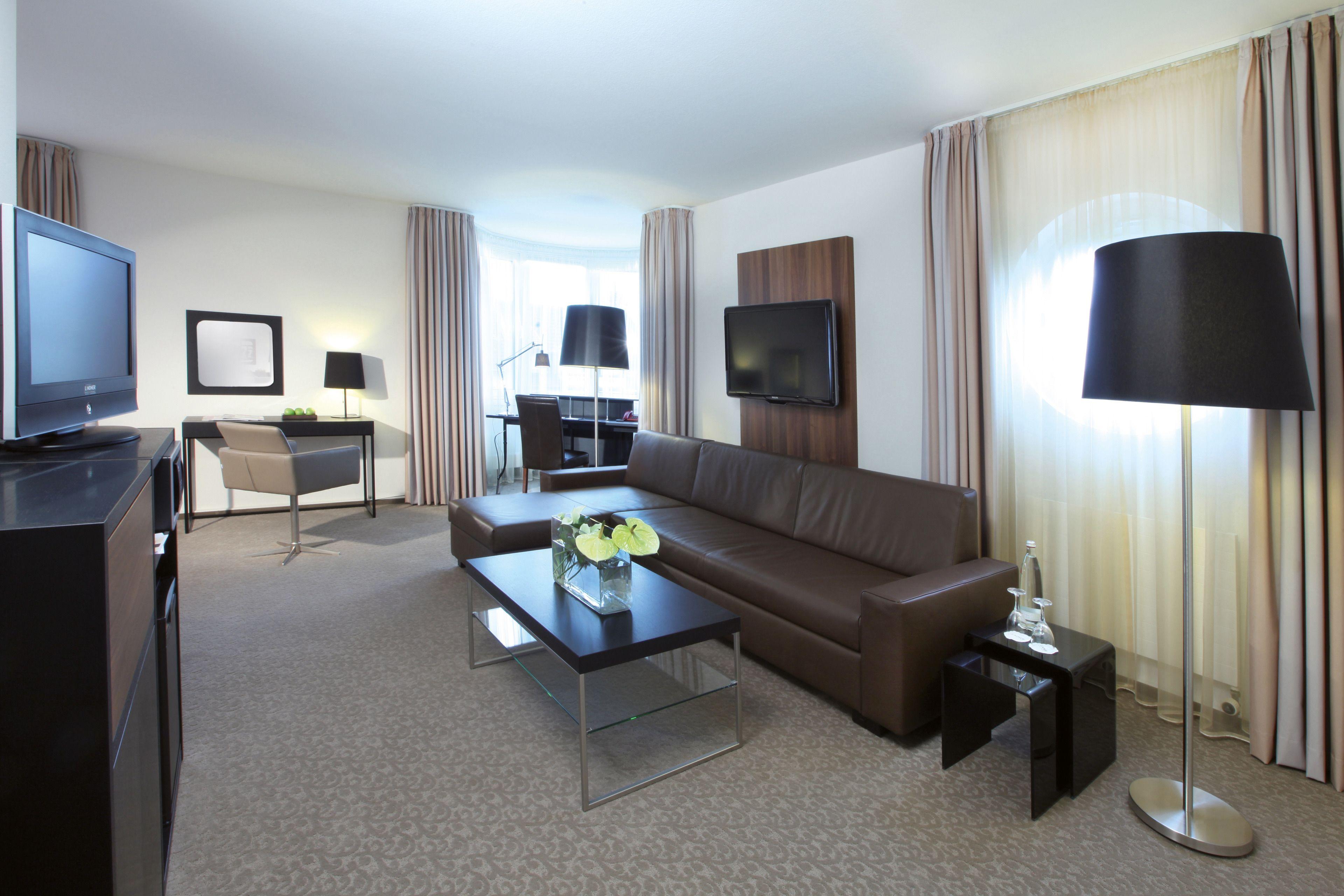 Hotel Lindner Airport, Part Of Jdv By Hyatt 4*