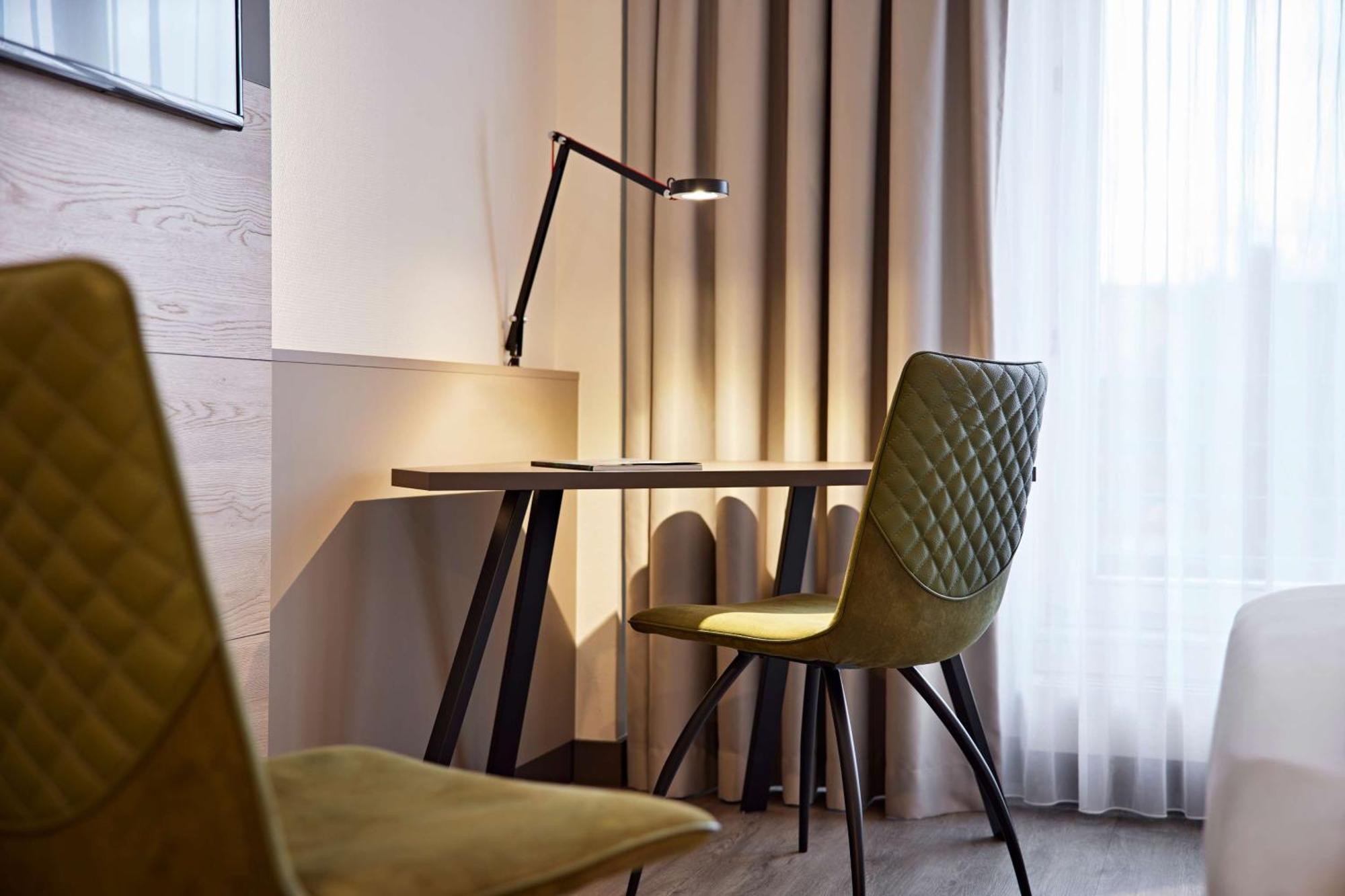 Hotel Lindner Airport, Part Of Jdv By Hyatt Düsseldorf